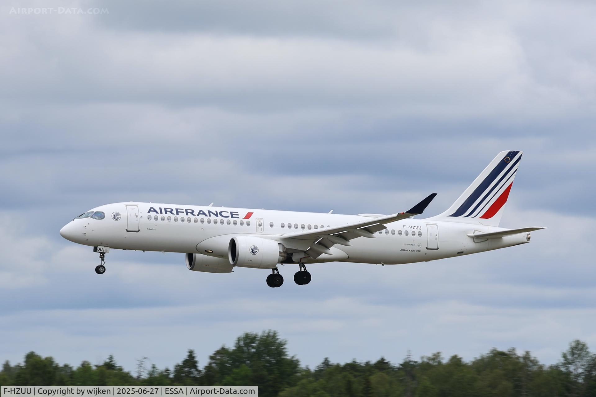 F-HZUU, 2023 Airbus A220-300 C/N 55213, Rwy 26