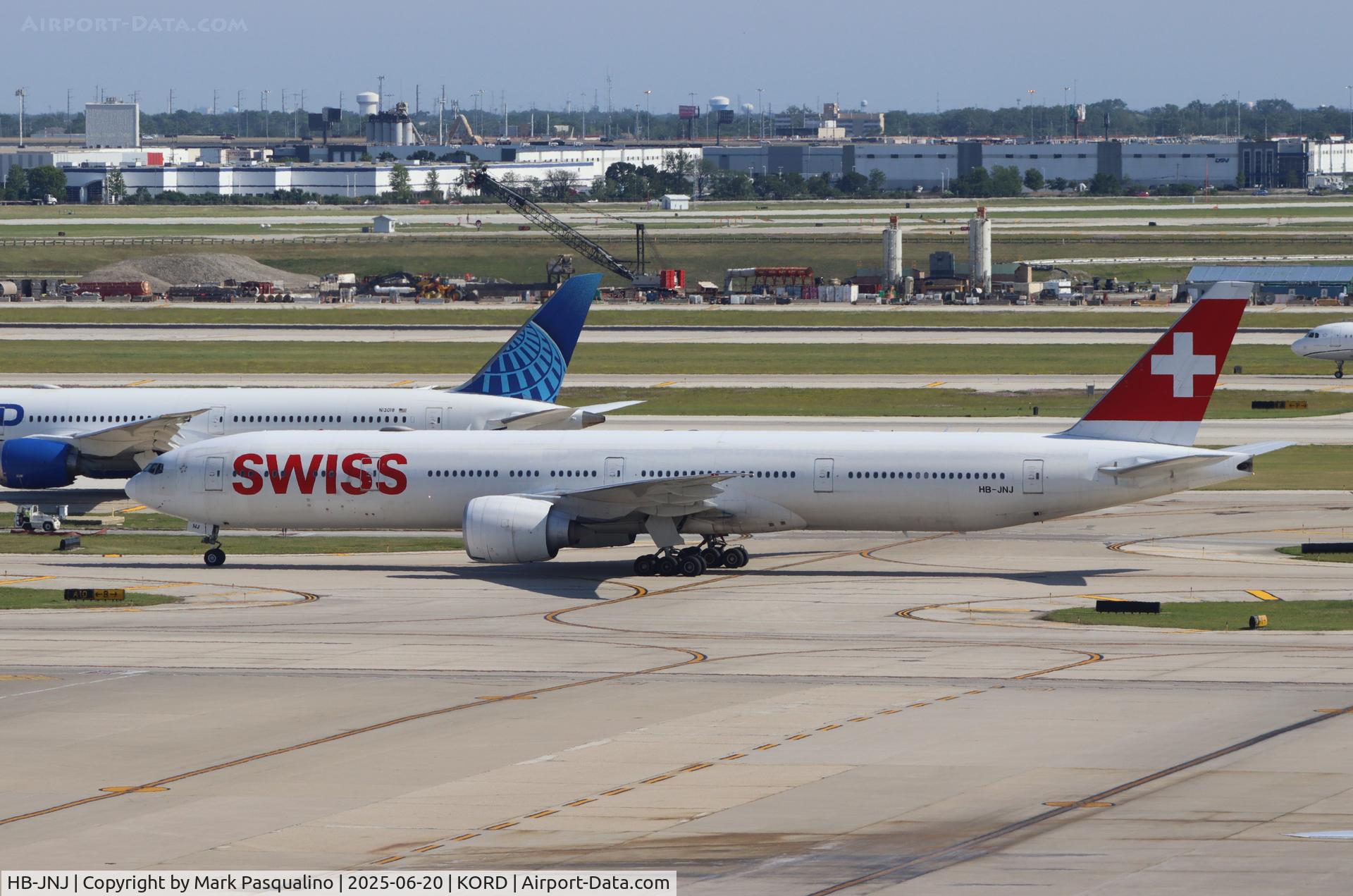 HB-JNJ, 2018 Boeing 777-3DE/ER C/N 62755, Boeing 777-3DE/ER