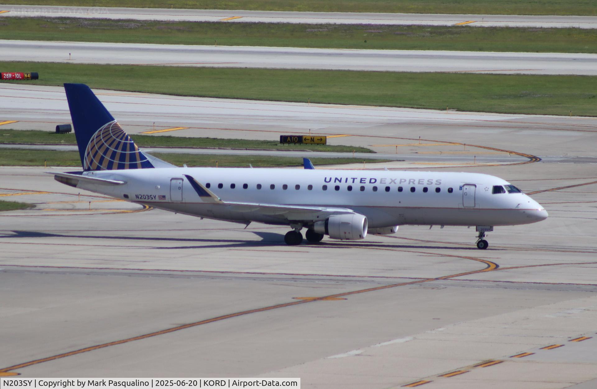N203SY, 2016 Embraer 175LR (ERJ-170-200LR) C/N 17000625, ERJ-170-200LR