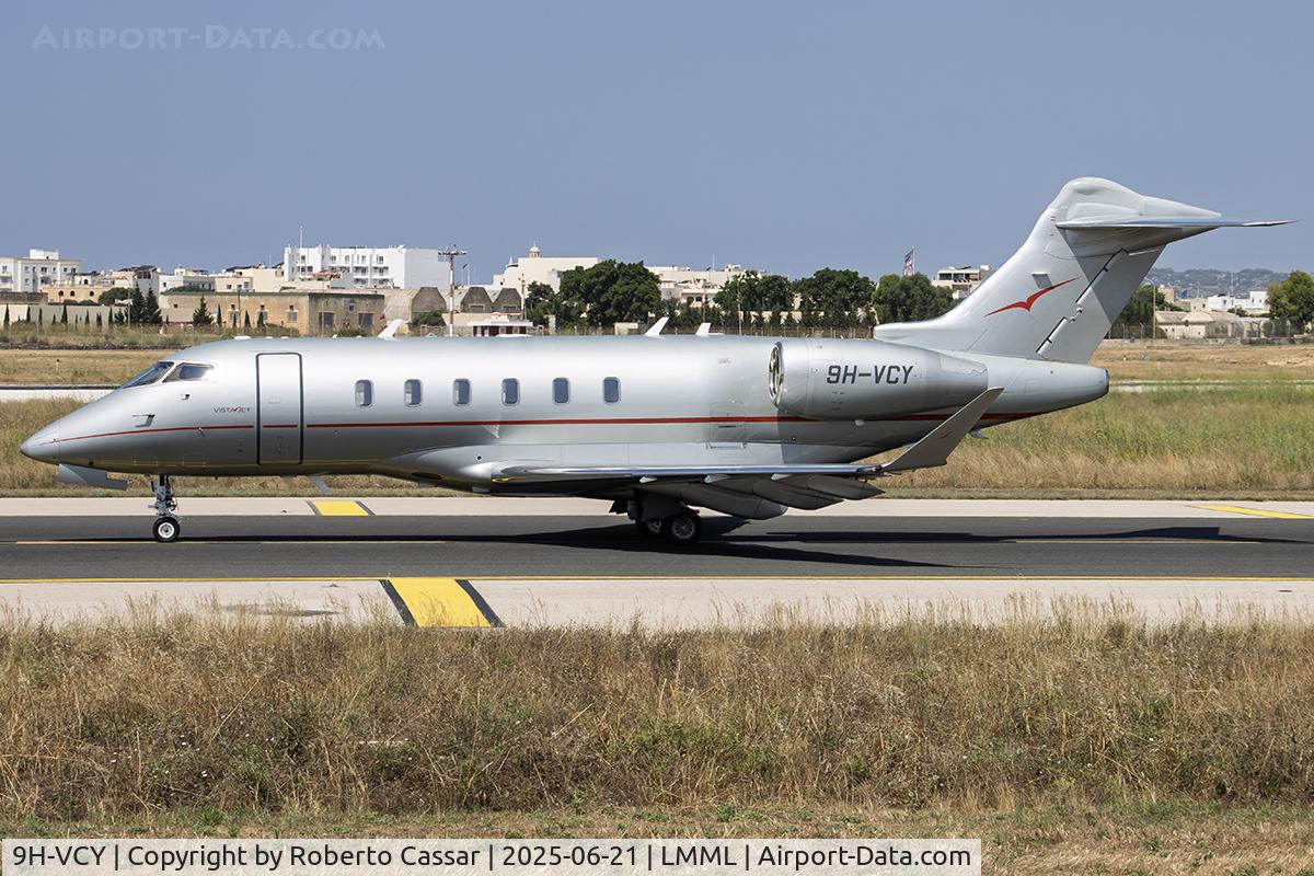 9H-VCY, Bombardier BD-100-1A10 Challenger 350 C/N 20609, Charlie