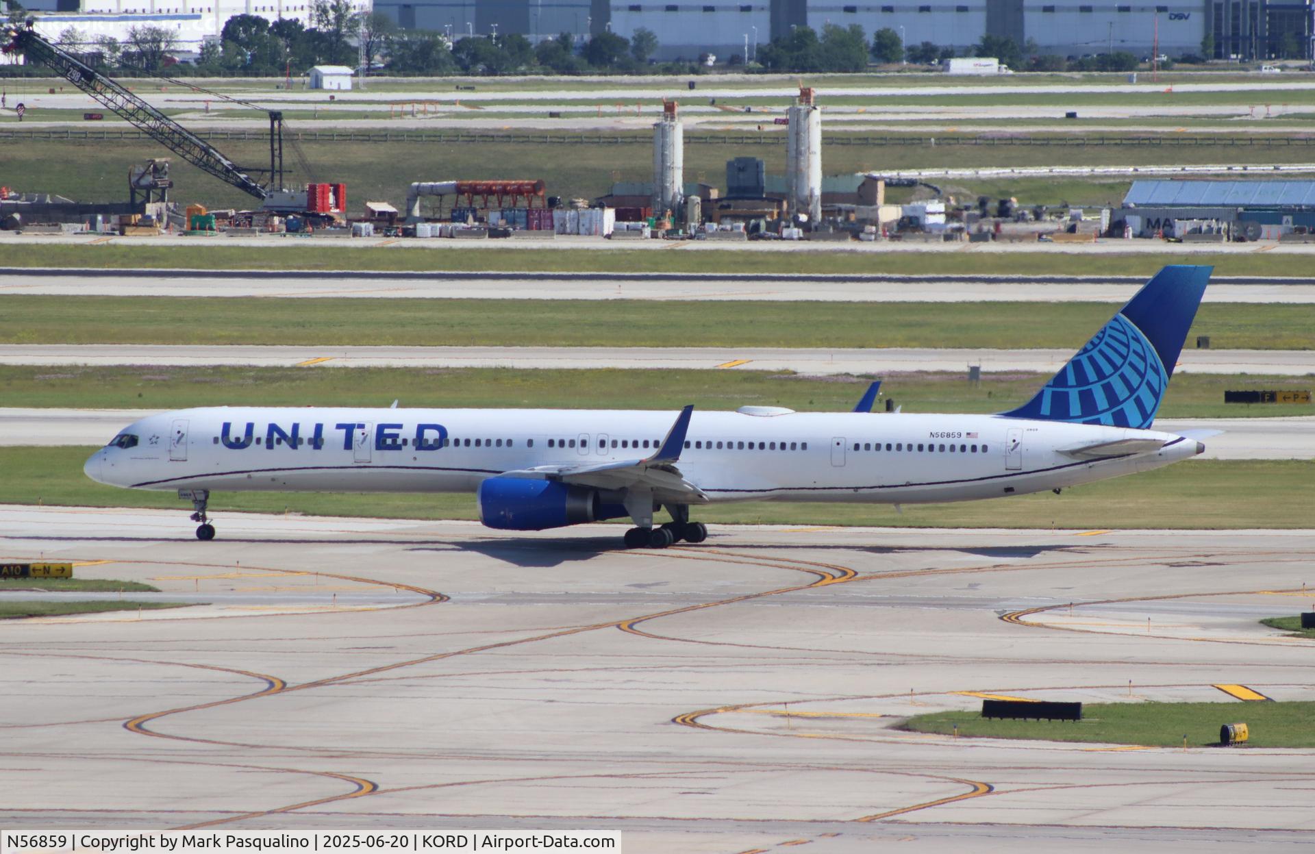 N56859, 2004 Boeing 757-324 C/N 32818, Boeing 757-324