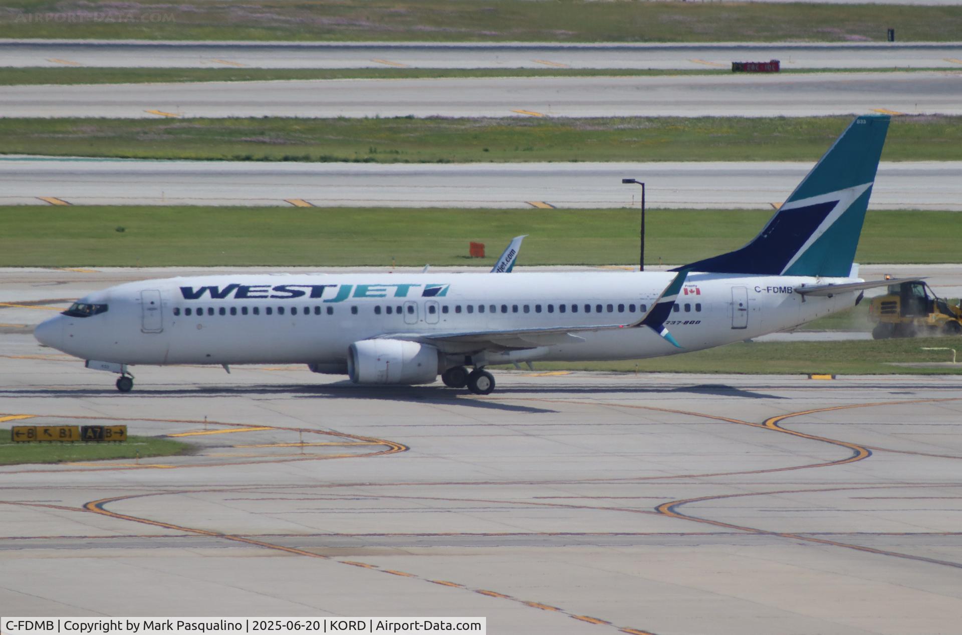 C-FDMB, 2014 Boeing 737-8CT C/N 60127, Boeing 737-8CT