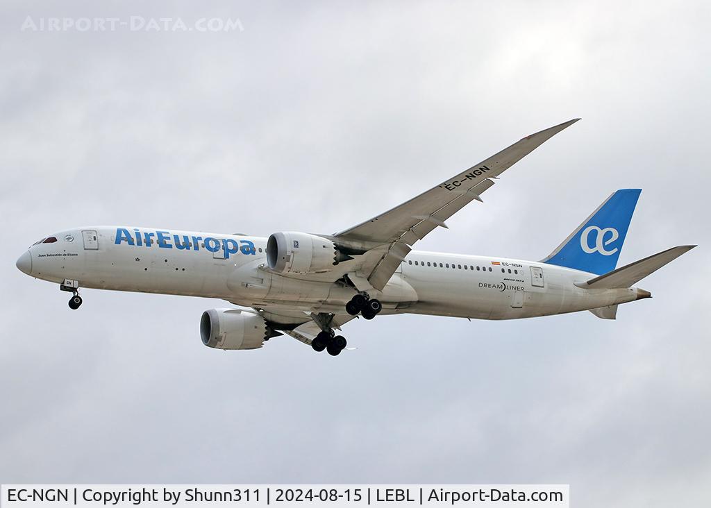 EC-NGN, 2020 Boeing 787-9 Dreamliner C/N 62518, Landing rwy 24R