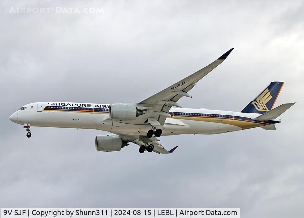 9V-SJF, 2022 Airbus A350-941 C/N 0599, Landing rwy 24R
