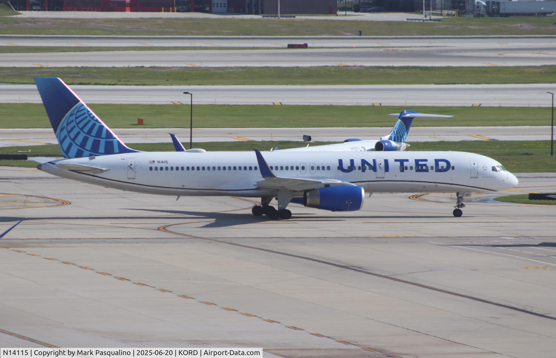 N14115, 1995 Boeing 757-224 C/N 27557, Boeing 757-224