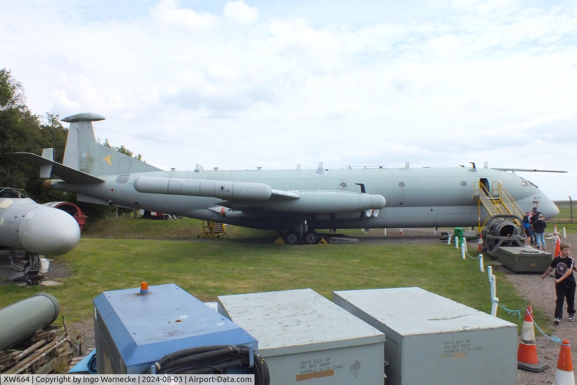 XW664, 1971 Hawker Siddeley Nimrod R.1 C/N 8039, Hawker Siddeley Nimrod R1 at the East Midlands Aeropark, Castle Donington