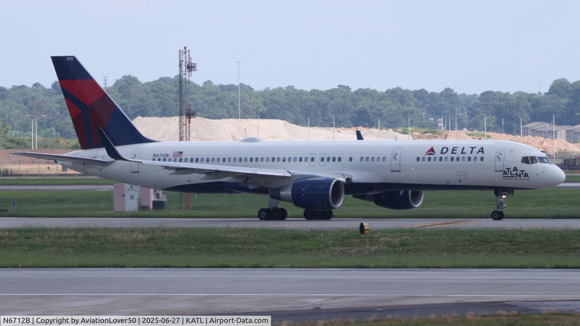 N6712B, 2000 Boeing 757-232 C/N 30484, Delta 752 w/ 