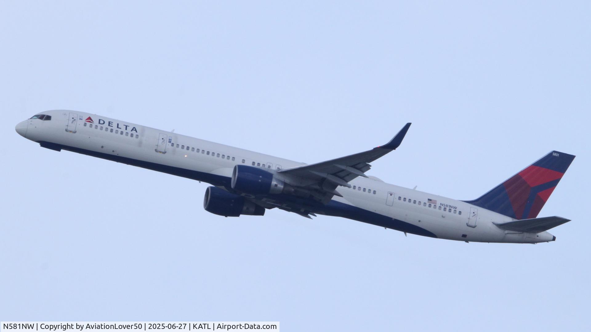 N581NW, 2002 Boeing 757-351 C/N 32982, Delta 753