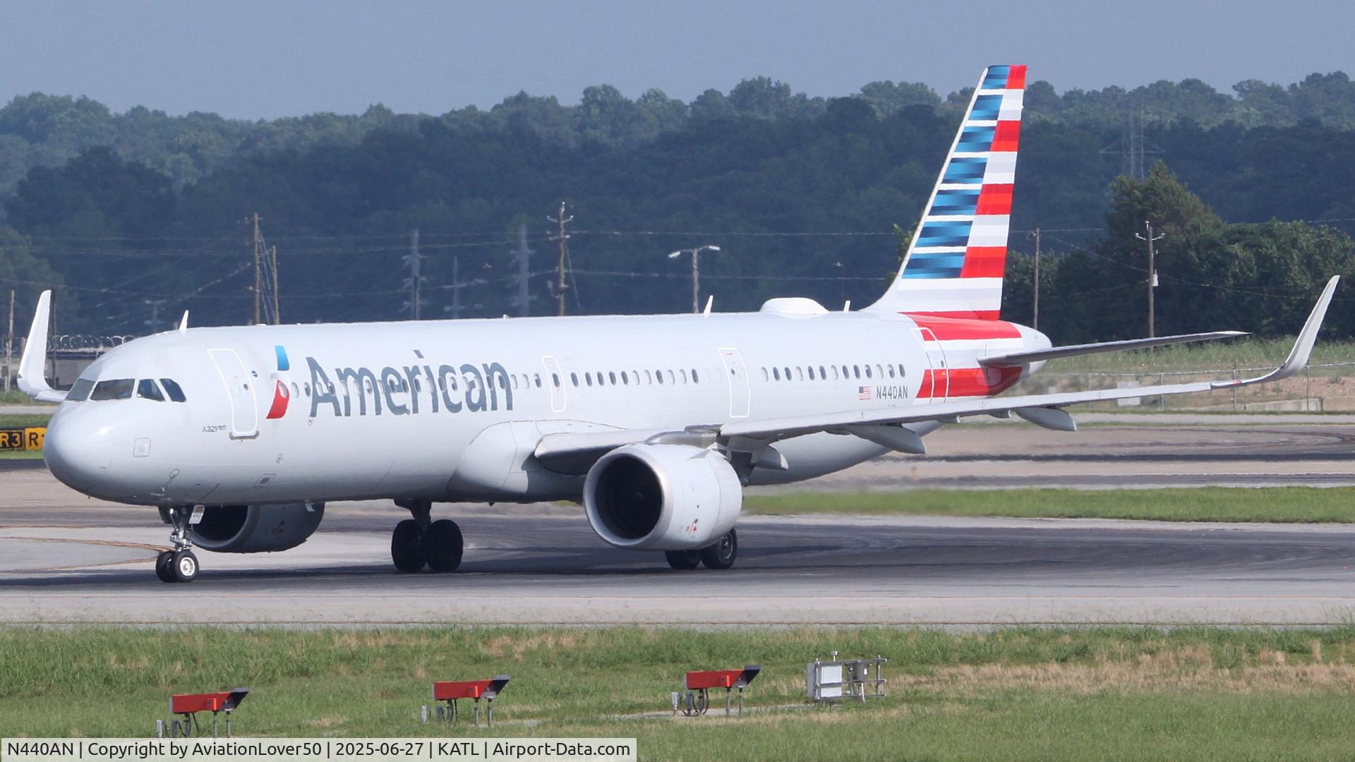 N440AN, 2021 Airbus A321-253NX C/N 10643, American A321neo