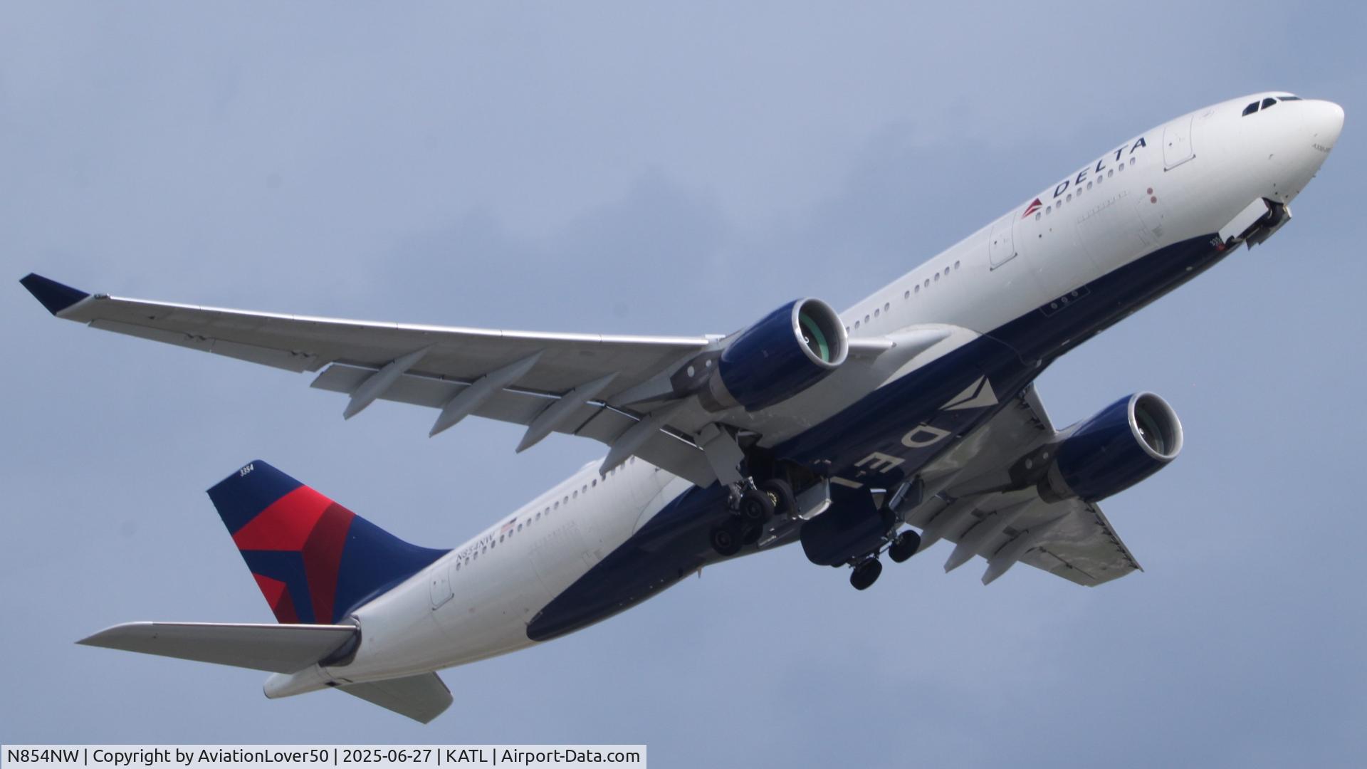 N854NW, 2004 Airbus A330-223 C/N 0620, Delta A332