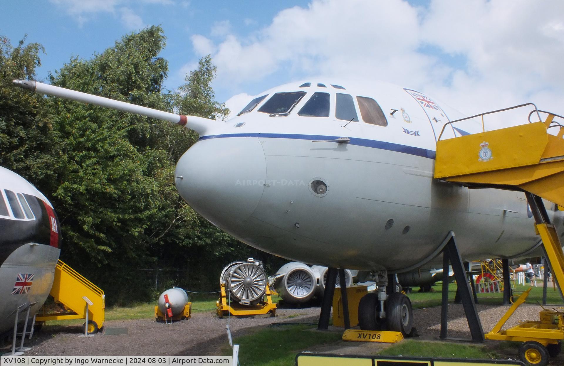 XV108, 1968 Vickers VC10 C.1K C/N 838, Vickers VC-10 C1K (forward fuselage only) at the East Midlands Aeropark, Castle Donington