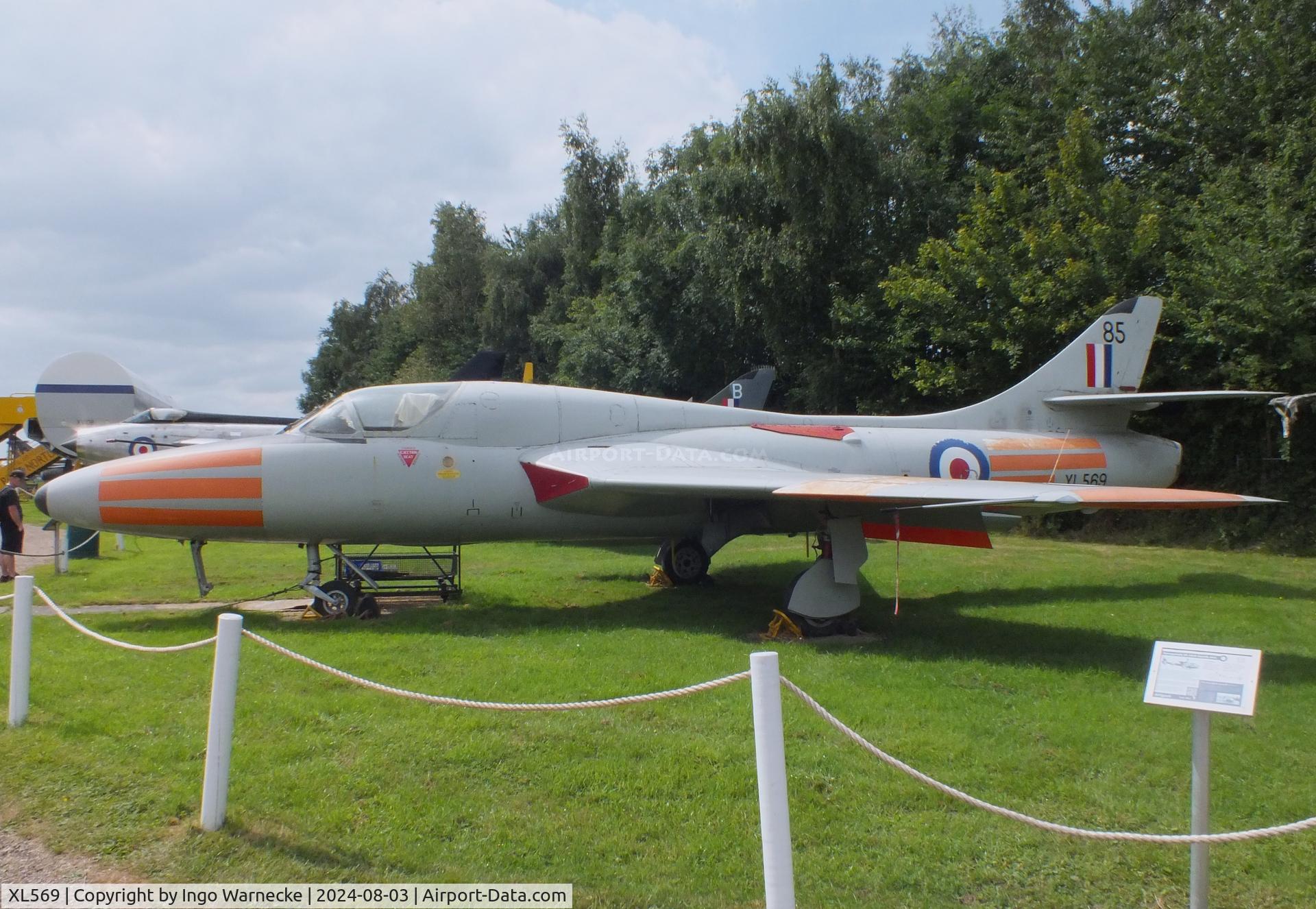 XL569, 1958 Hawker Hunter T.7 C/N 41H/693720, Hawker Hunter T7 at the East Midlands Aeropark, Castle Donington