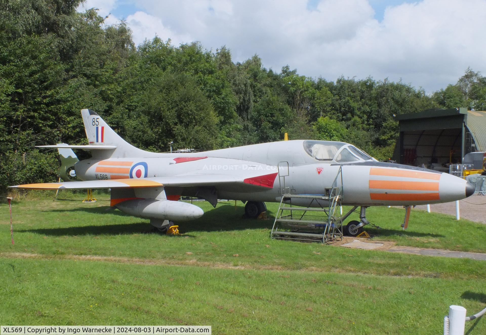 XL569, 1958 Hawker Hunter T.7 C/N 41H/693720, Hawker Hunter T7 at the East Midlands Aeropark, Castle Donington