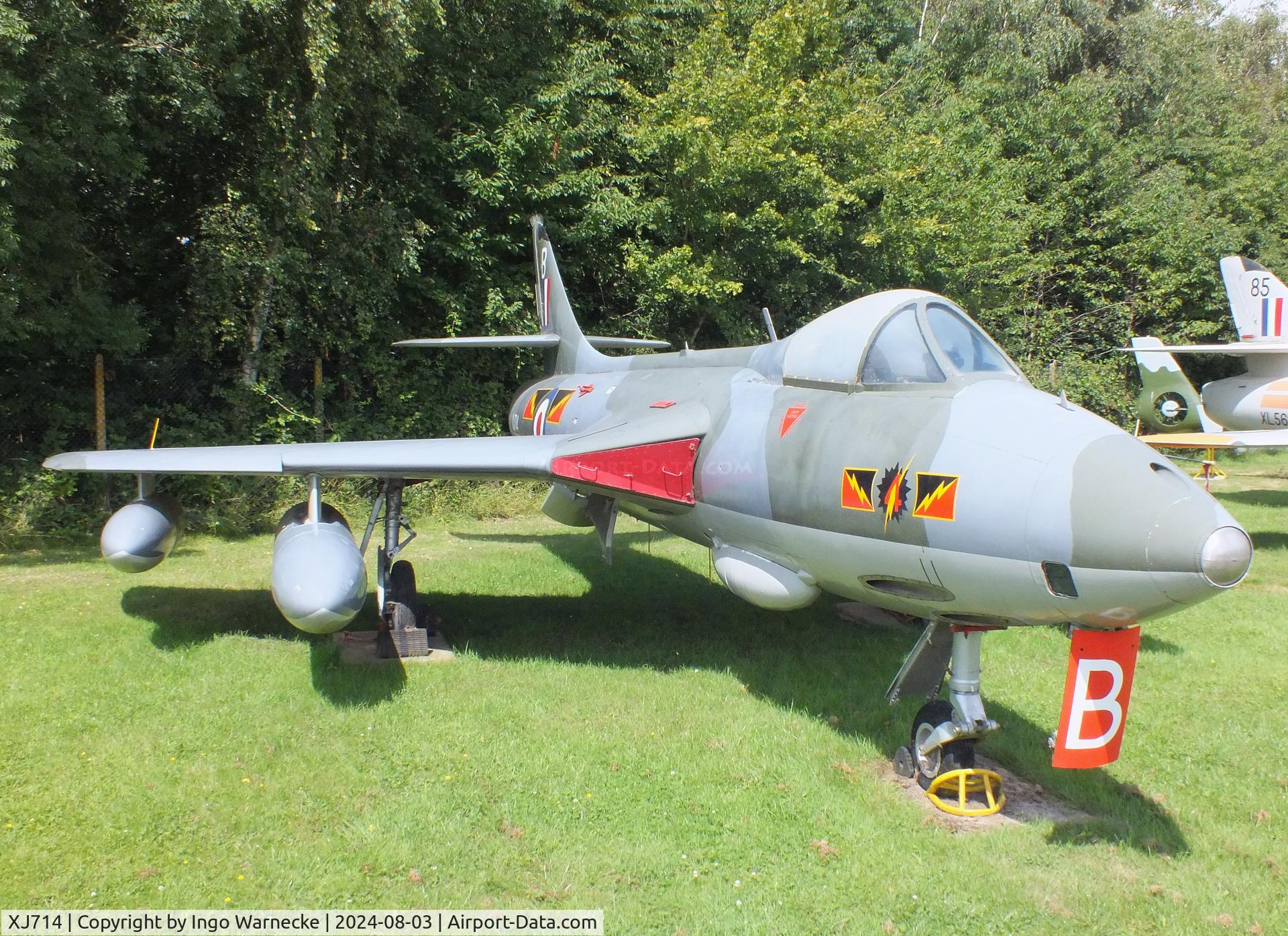 XJ714, 1957 Hawker Hunter FR.10 C/N 41H/688089, Hawker Hunter FR10 (composite aircraft rebuilt from parts of five different aircraft, displayed as XJ714) at the East Midlands Aeropark, Castle Donington