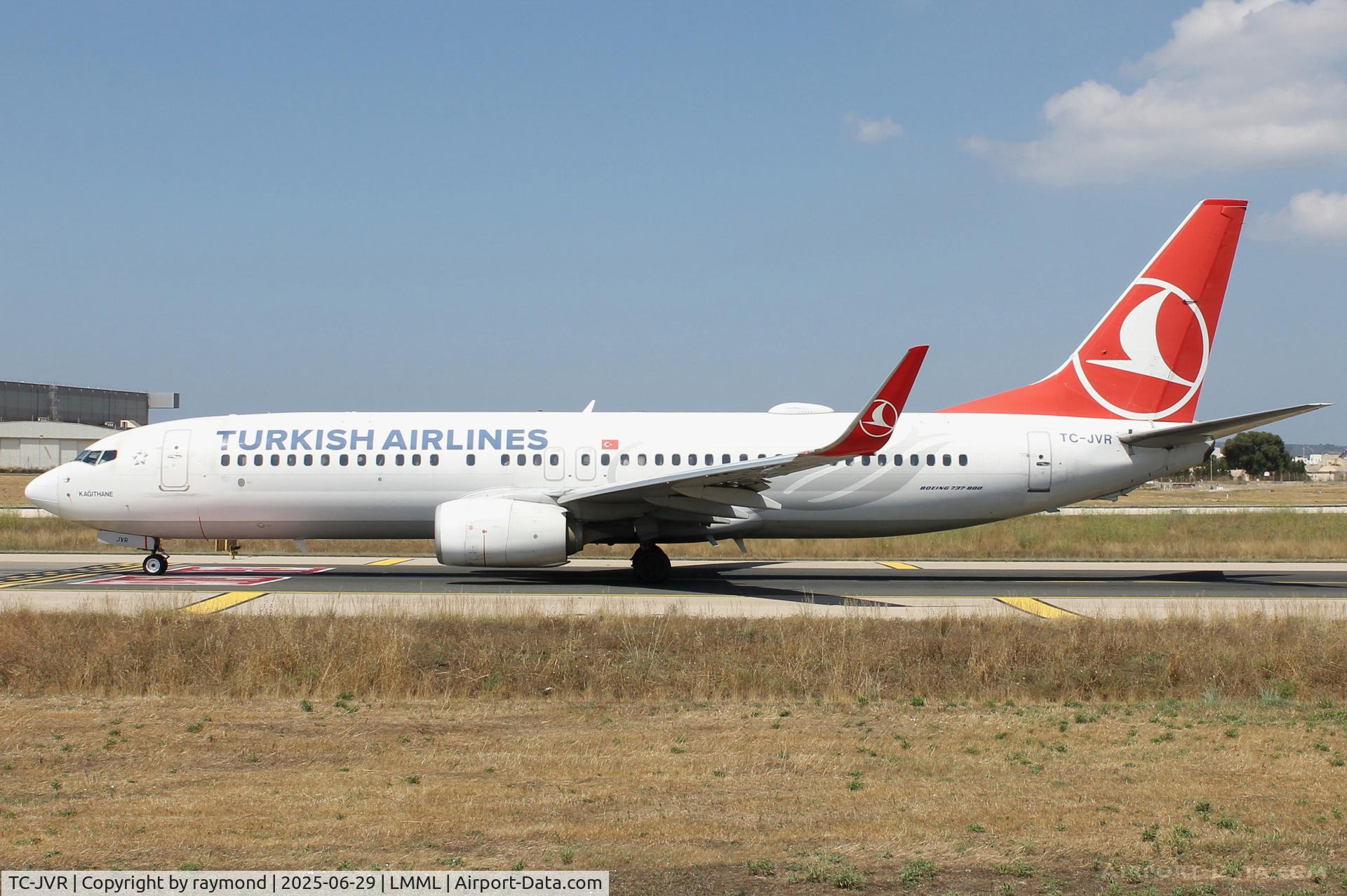 TC-JVR, 2016 Boeing 737-8F2 C/N 60030, Boeing 737-800 reg TC-JVR of Turkish Airlines taxying out for departure from Malta direct Istanbul.