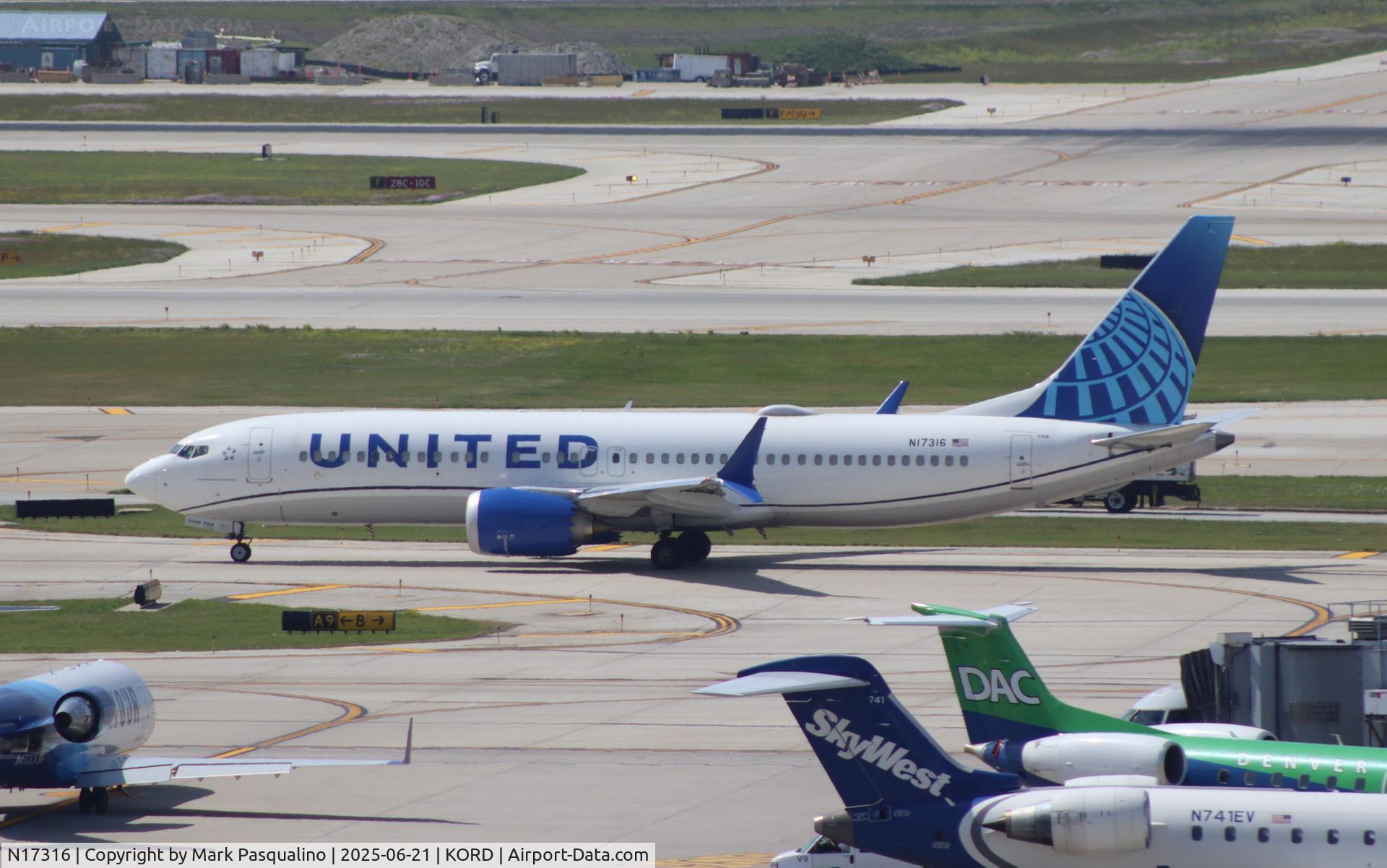N17316, 2023 Boeing 737-8 MAX C/N 67596, Boeing 737-8 MAX