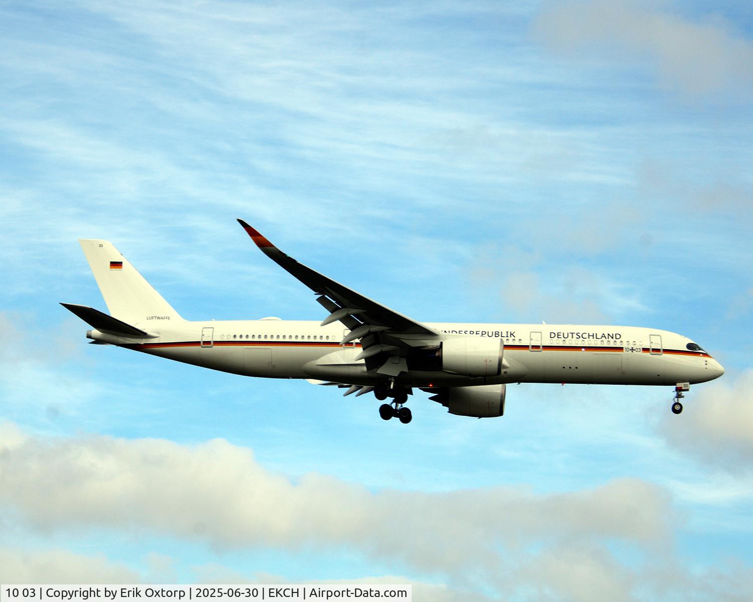 10 03, 2020 Airbus A350-941 C/N 416, 10+03 landing rw 04L