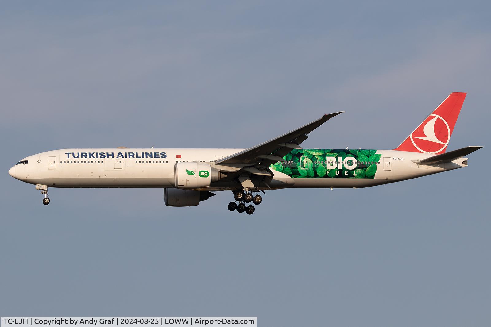TC-LJH, 2016 Boeing 777-3F2/ER C/N 44129, Turkish Airlines 777-300