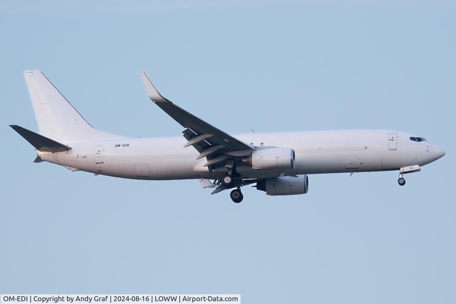 OM-EDI, 2004 Boeing 737-800F C/N 33813, Air Explore 737-800