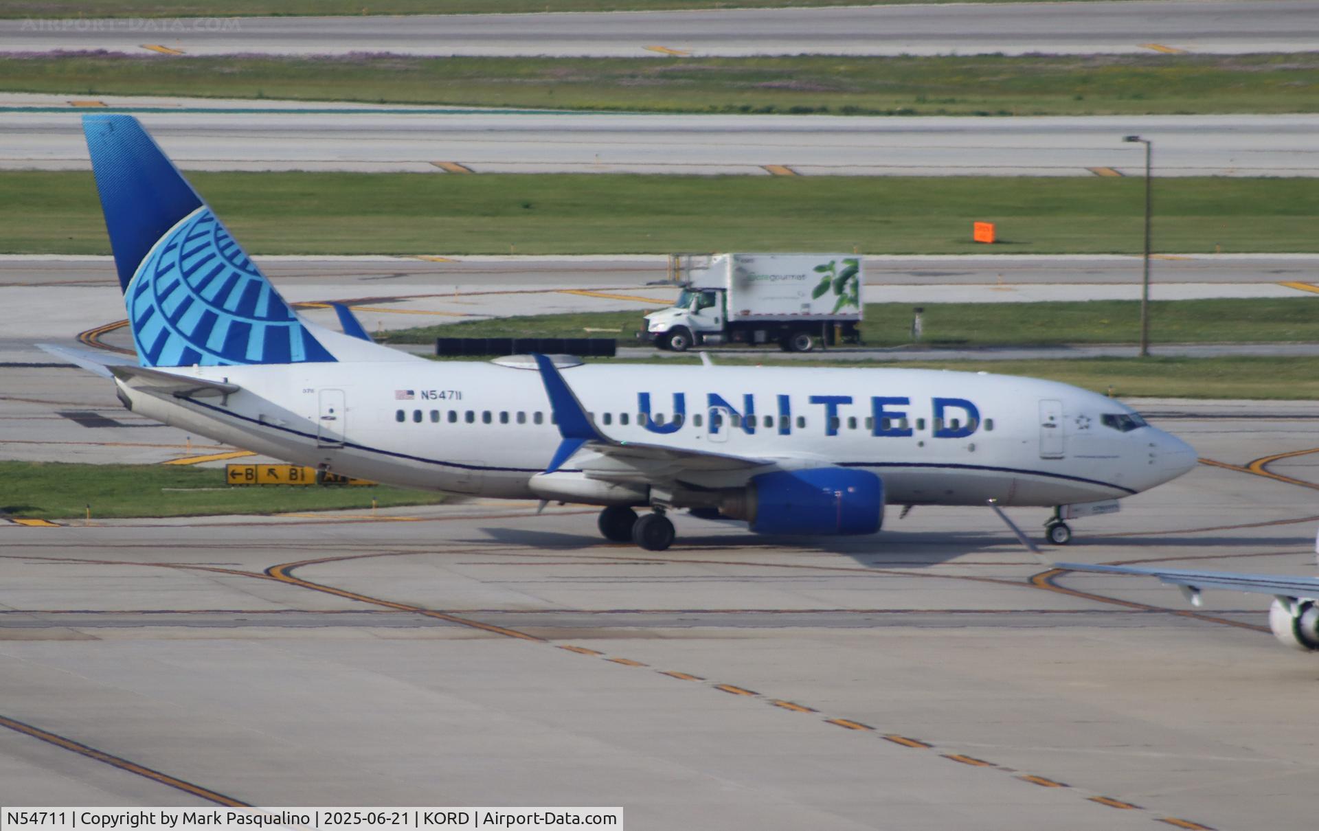 N54711, 1998 Boeing 737-724 C/N 28782, Boeing 737-724
