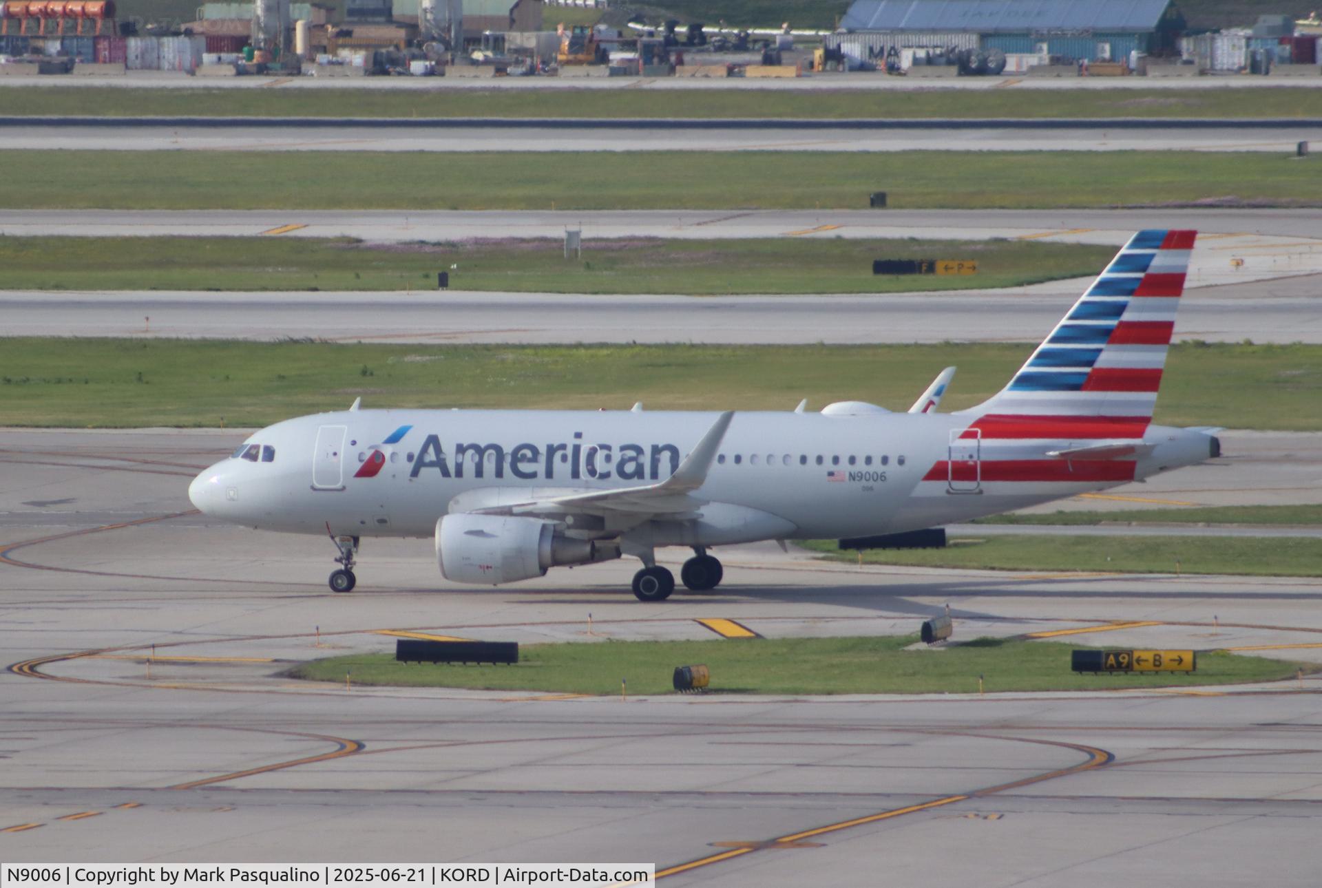 N9006, 2013 Airbus A319-115 C/N 5761, Airbus A319-115