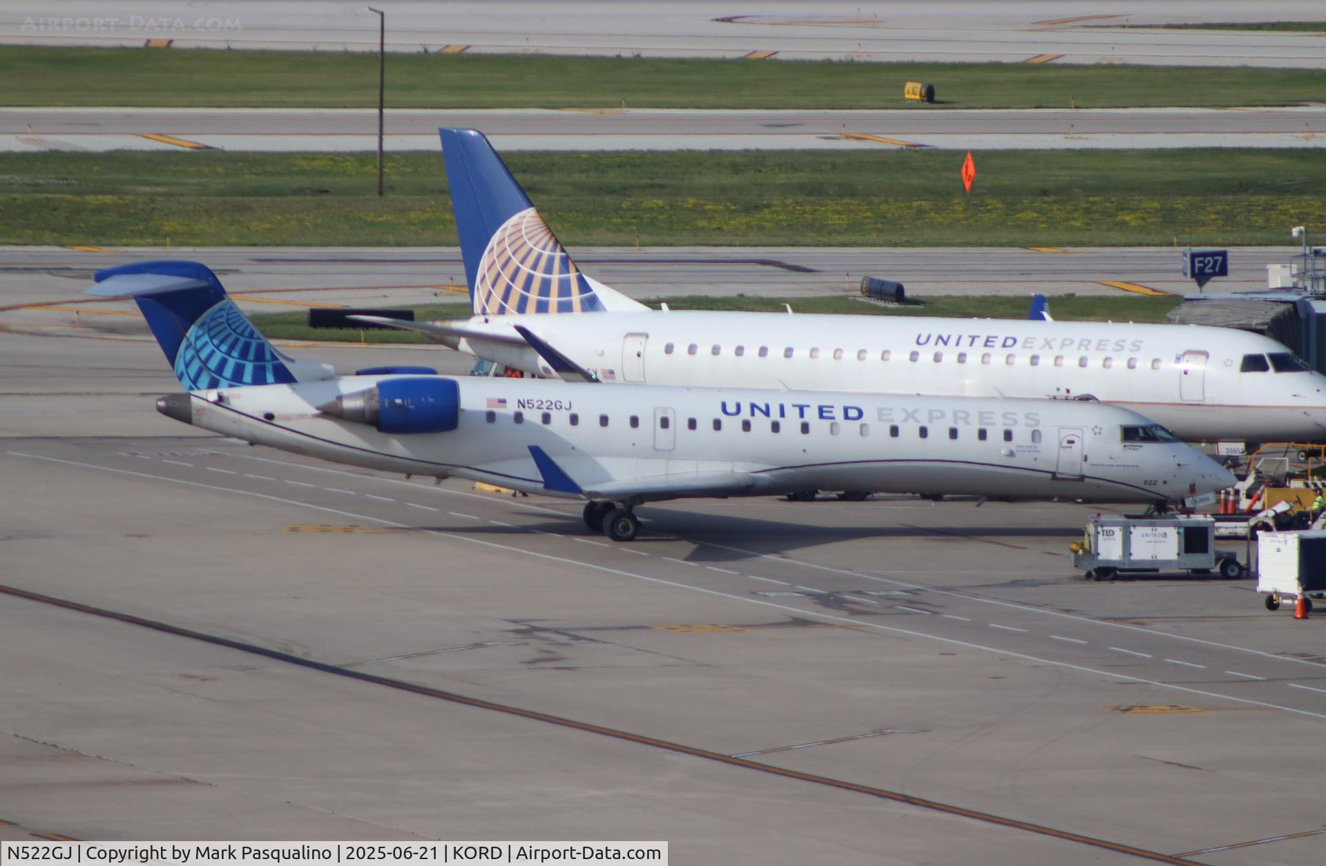 N522GJ, 2002 Bombardier CRJ-701ER (CL-600-2C10) Regional Jet C/N 10079, CL-600-2C10