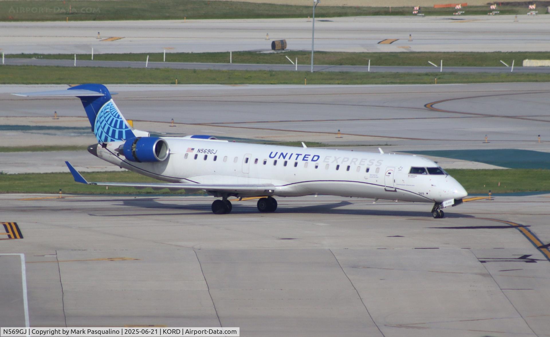 N569GJ, 2003 Bombardier CRJ-700 (CL-600-2C10) Regional Jet C/N 10109, CL-600-2C10