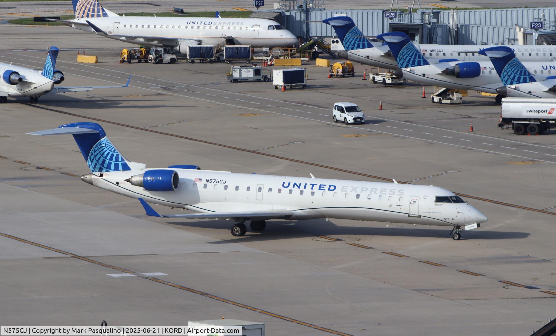 N575GJ, 2006 Bombardier CRJ-700 (CL-600-2C10) Regional Jet C/N 10260, CL-600-2C10