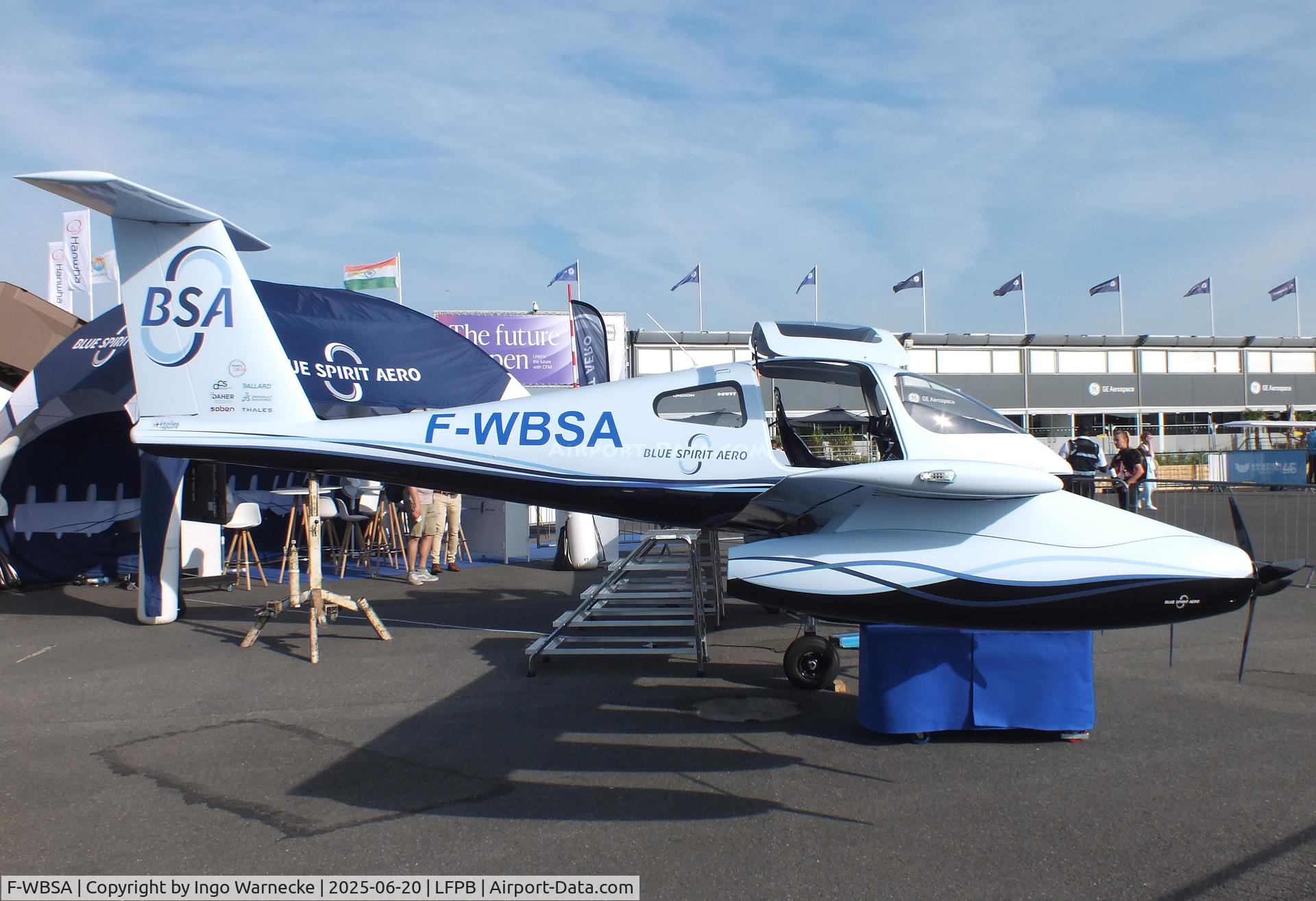 F-WBSA, 2025 Blue Spirit Aero Dragonfly 4S C/N 01, Blue Spirit Aero Dragonfly 4S with 12 electric motors (first flight planned for 2025) at the Aerosalon 2025, Paris