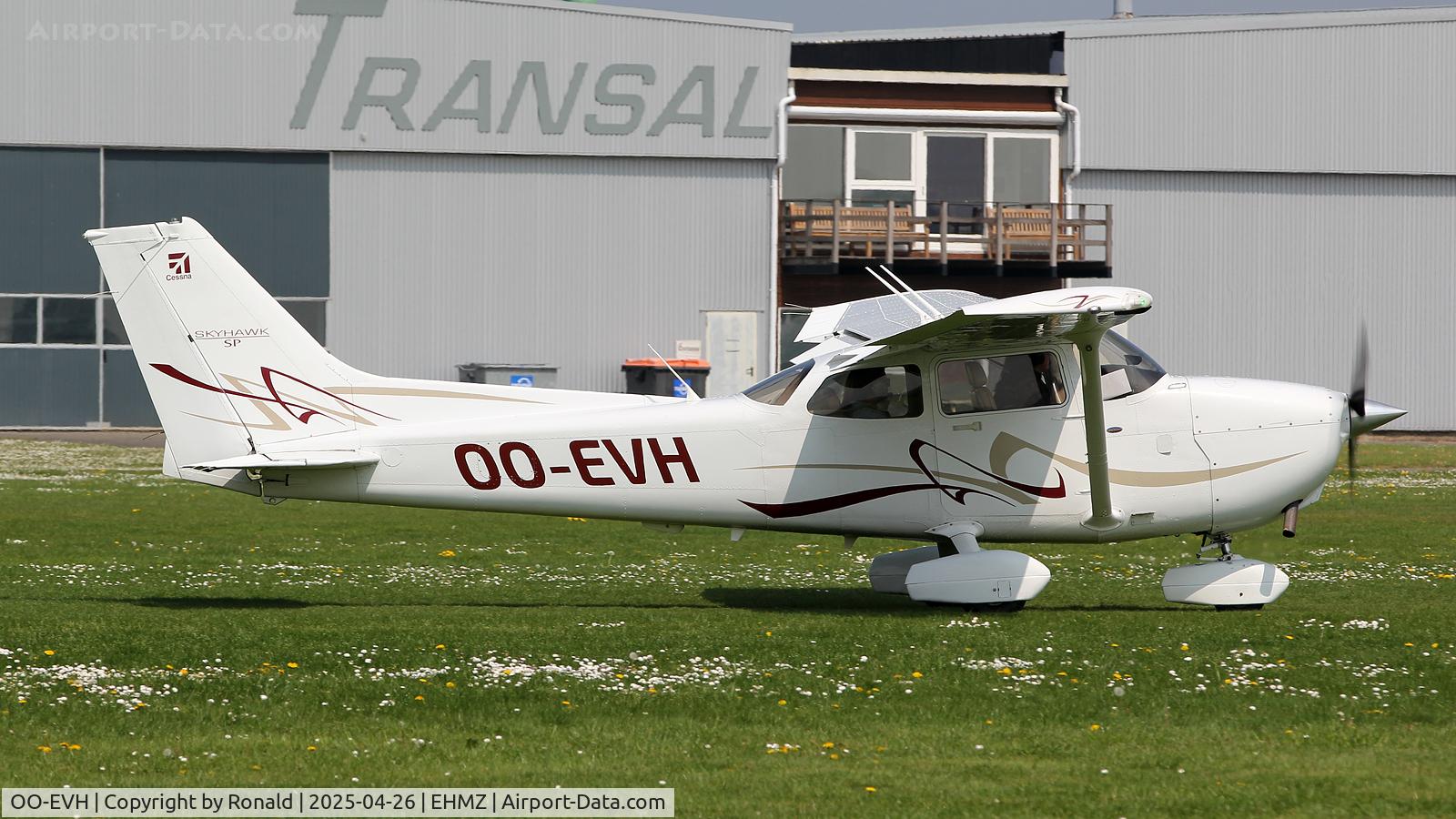 OO-EVH, 2008 Cessna 172S Skyhawk SP C/N 172S10755, at ehmz