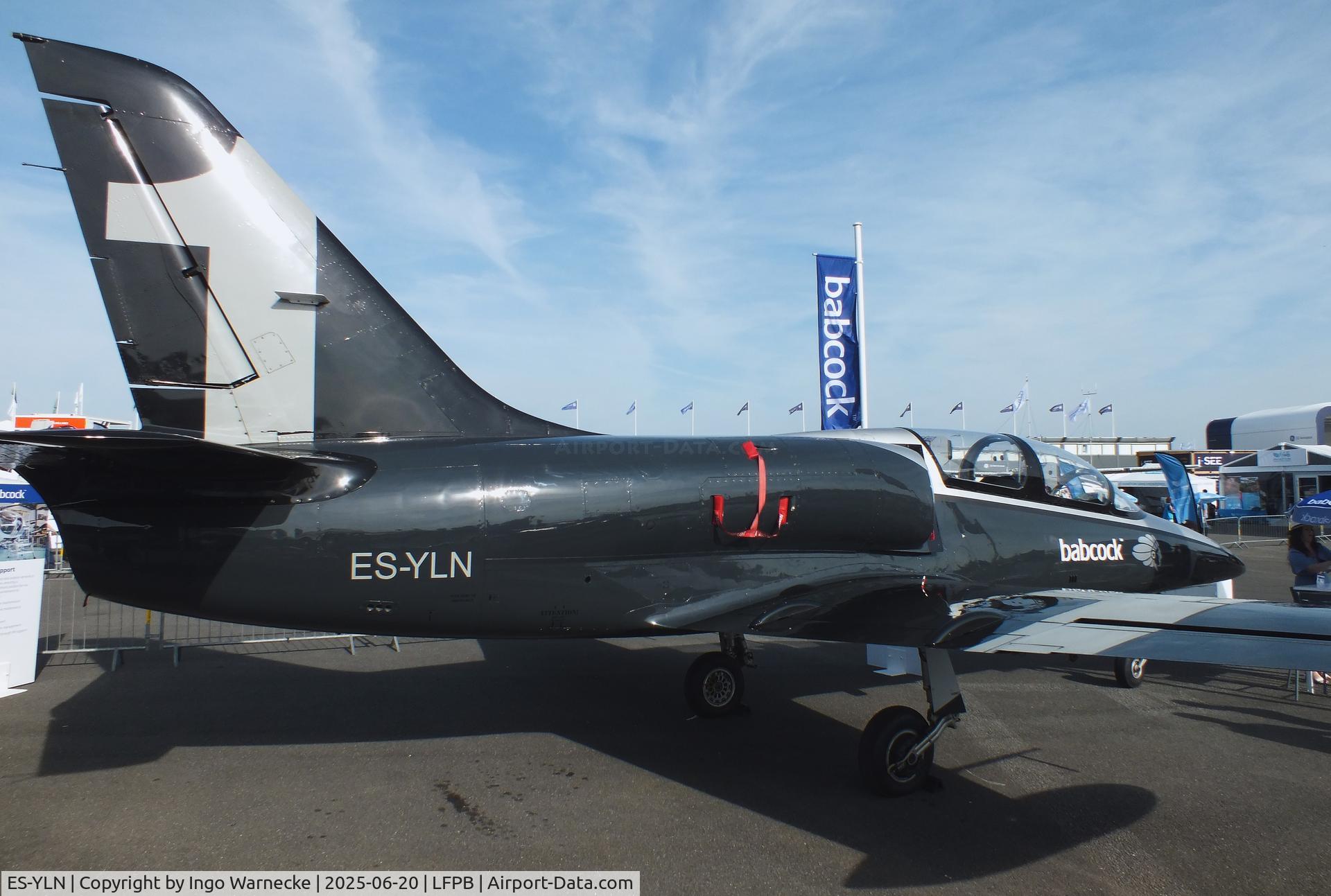 ES-YLN, Aero L-39C Albatros C/N 533637, Aero L-39C Albatros, No 1 of Breitling Jet Team at the Aerosalon 2025, Paris
