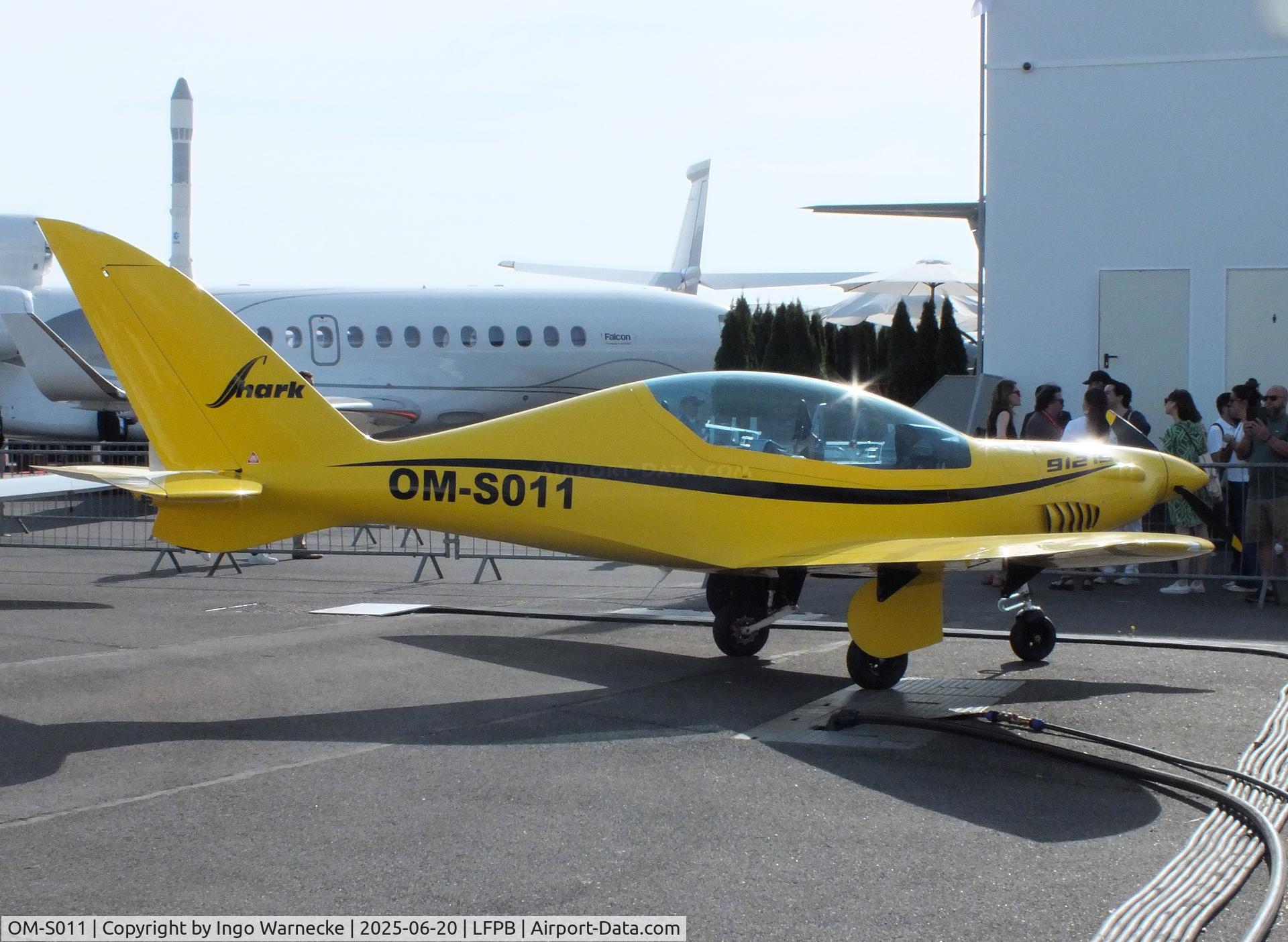 OM-S011, Shark Aero Shark C/N 118, Shark Aero Shark at the Aerosalon 2025, Paris