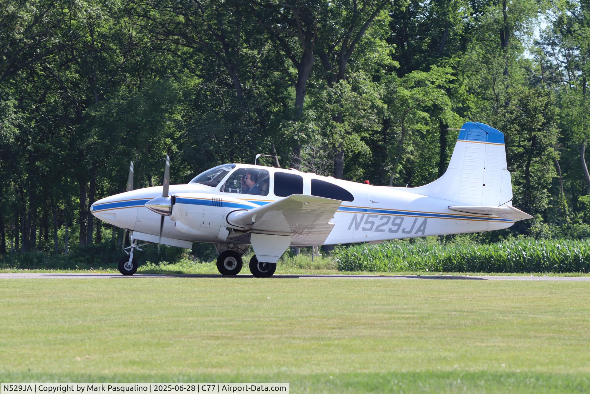 N529JA, 1965 Beech D95A Travel Air C/N TD-617, Beech D95A