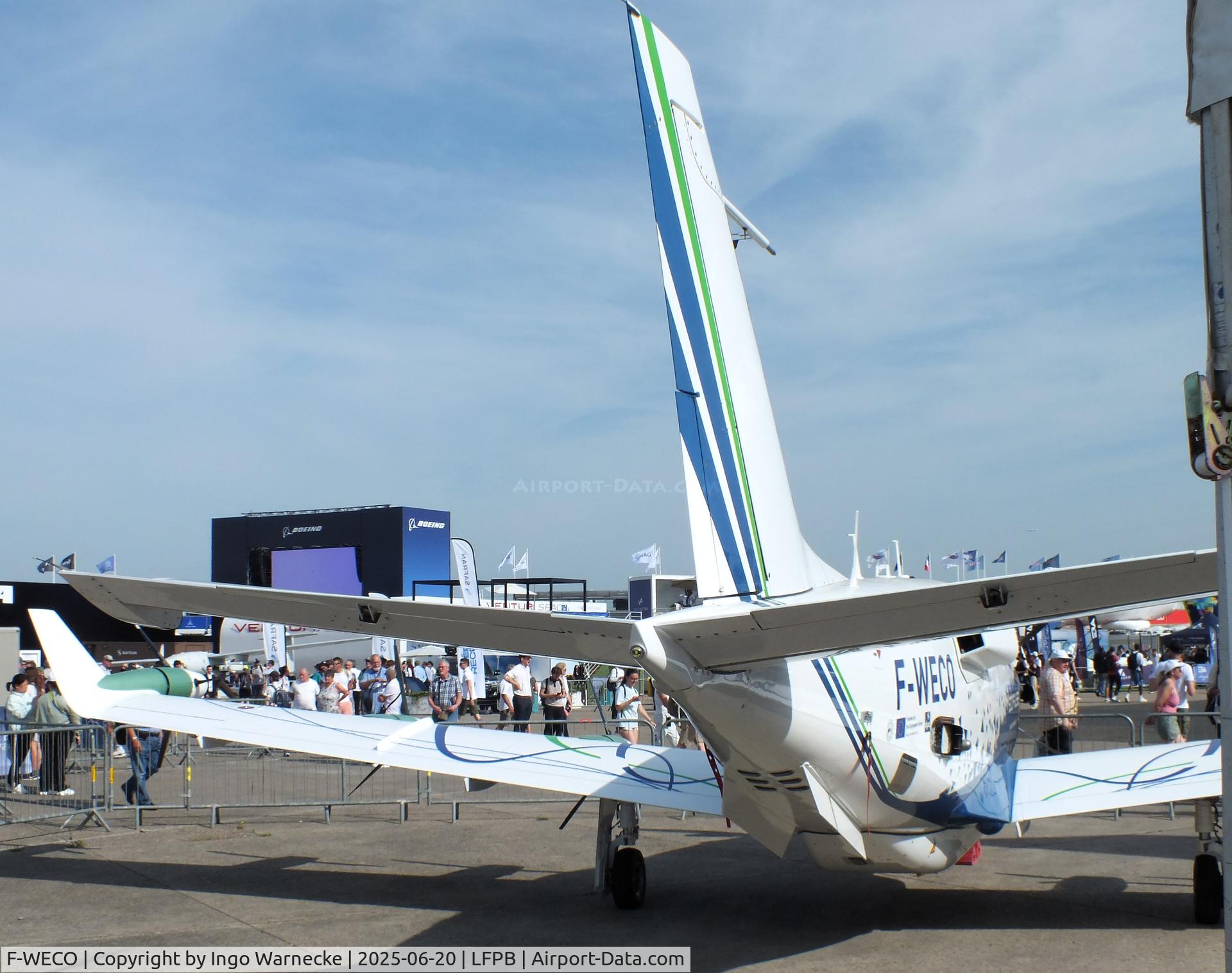 F-WECO, 2022 Daher/Safran/Airbus TBM EcoPulse C/N not found_F-WECO, Daher/Safran/Airbus TBM EcoPulse demonstrator with 1 turboprop and 6 Safran ENGINeUS electric motors at the Aerosalon 2025, Paris
