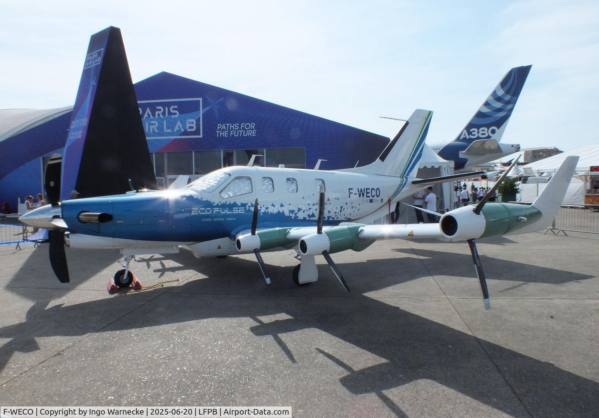 F-WECO, 2022 Daher/Safran/Airbus TBM EcoPulse C/N not found_F-WECO, Daher/Safran/Airbus TBM EcoPulse demonstrator with 1 turboprop and 6 Safran ENGINeUS electric motors at the Aerosalon 2025, Paris