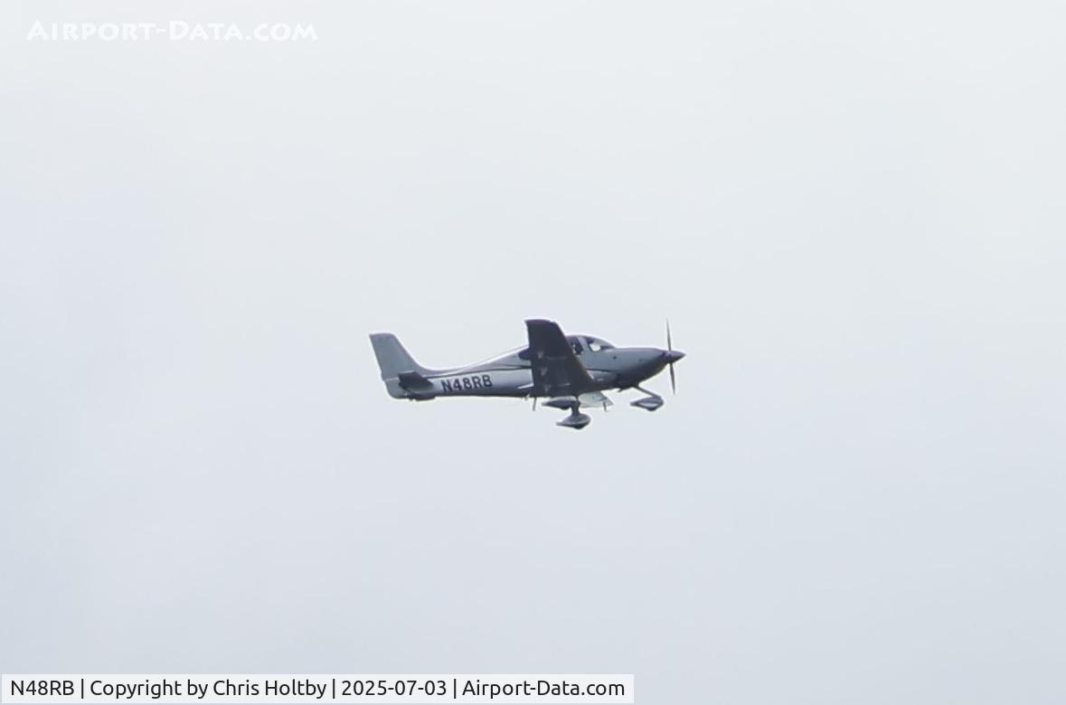 N48RB, 2025 Cirrus Design Corp. SR22T C/N 10424, Over Potters Bar, Herts