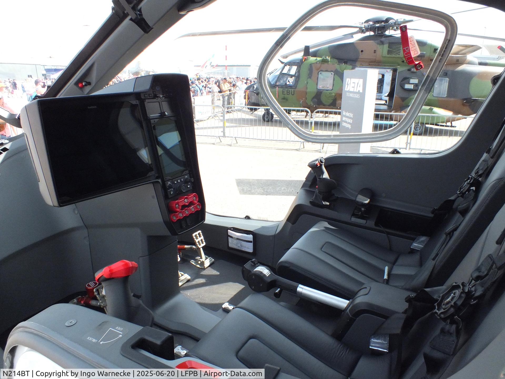 N214BT, 2025 Beta Technologies CX300 C/N BT31C-0002, Beta Technologies ALIA CX300 with electric motor at the Aerosalon 2025, Paris #c