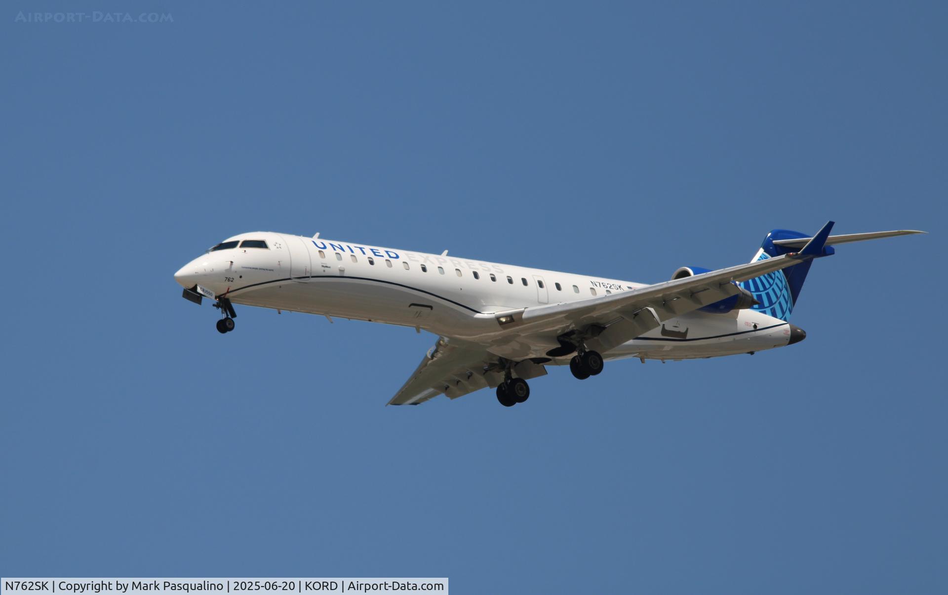 N762SK, 2005 Bombardier CRJ-701ER (CL-600-2C10) Regional Jet C/N 10226, CL-600-2C10