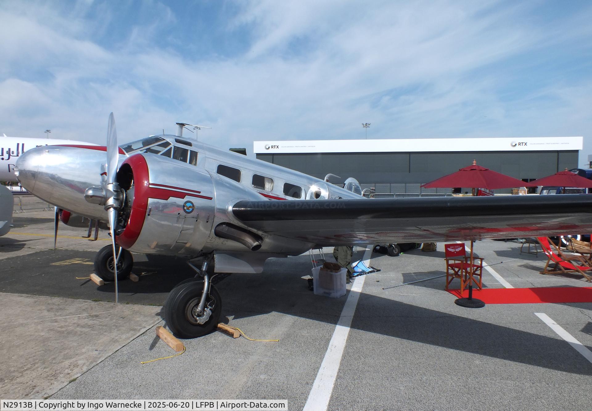 N2913B, 1953 Beech D18S C/N A-963, Beechcraft D18S Twin Beech at the Aerosalon 2025, Paris