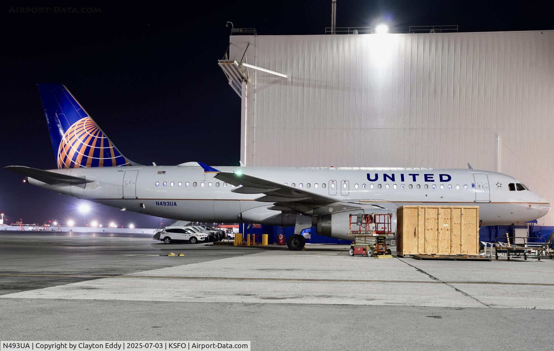 N493UA, 2002 Airbus A320-232 C/N 1821, SFO 2025