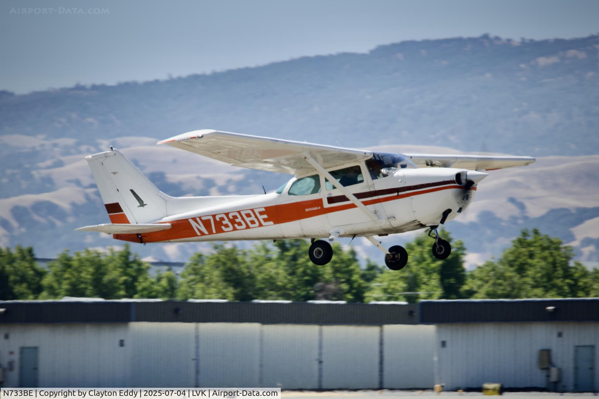 N733BE, 1976 Cessna 172N C/N 17268161, 4th July Livermore airport in California 2025