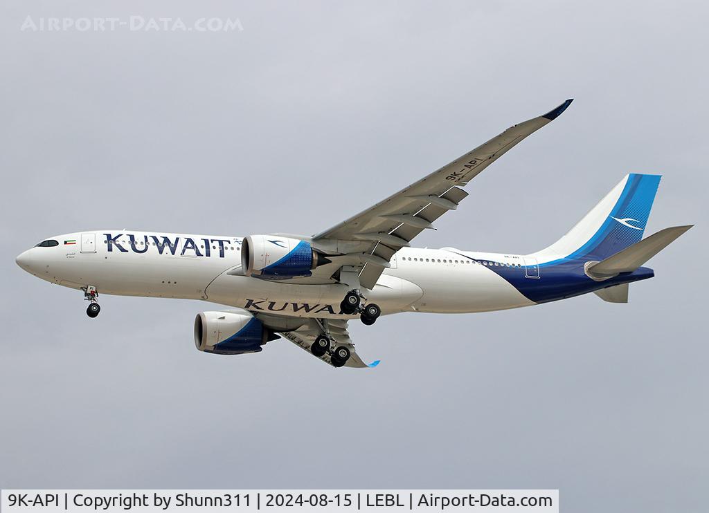 9K-API, 2021 Airbus A330-841 C/N 2016, Landing rwy 24R