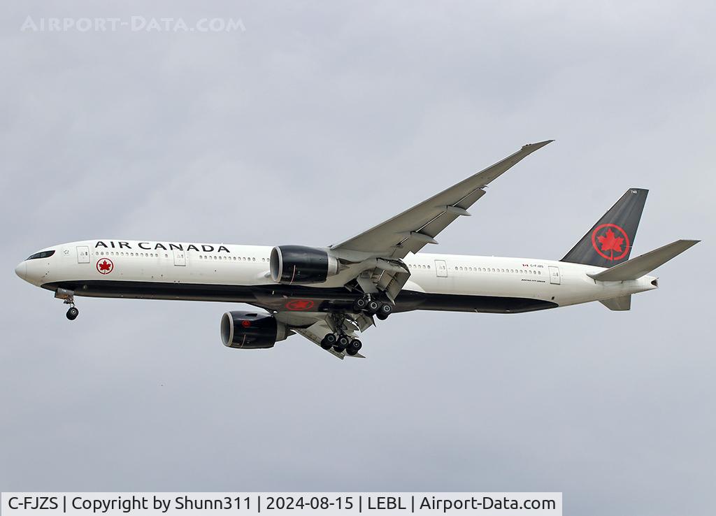 C-FJZS, 2016 Boeing 777-333/ER C/N 62400, Landing rwy 24R in new c/s
