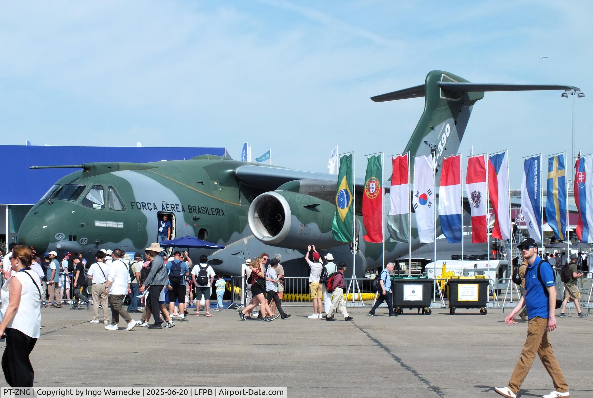 PT-ZNG, 2018 Embraer EMB 390 KC C/N 39000003, EMBRAER KC-390 (EMB-390) of the Forca Aerea Brasileira (Brazilian AF) at the Aerosalon 2025, Paris