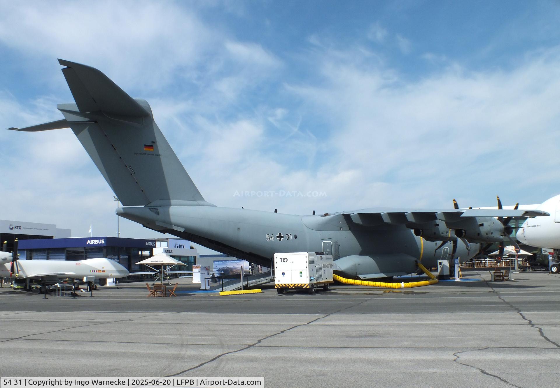 54 31, 2019 Airbus Military A400M C/N 092, Airbus A400M-180 Atlas of the Luftwaffe (German Air Force) at the Aerosalon 2025, Paris