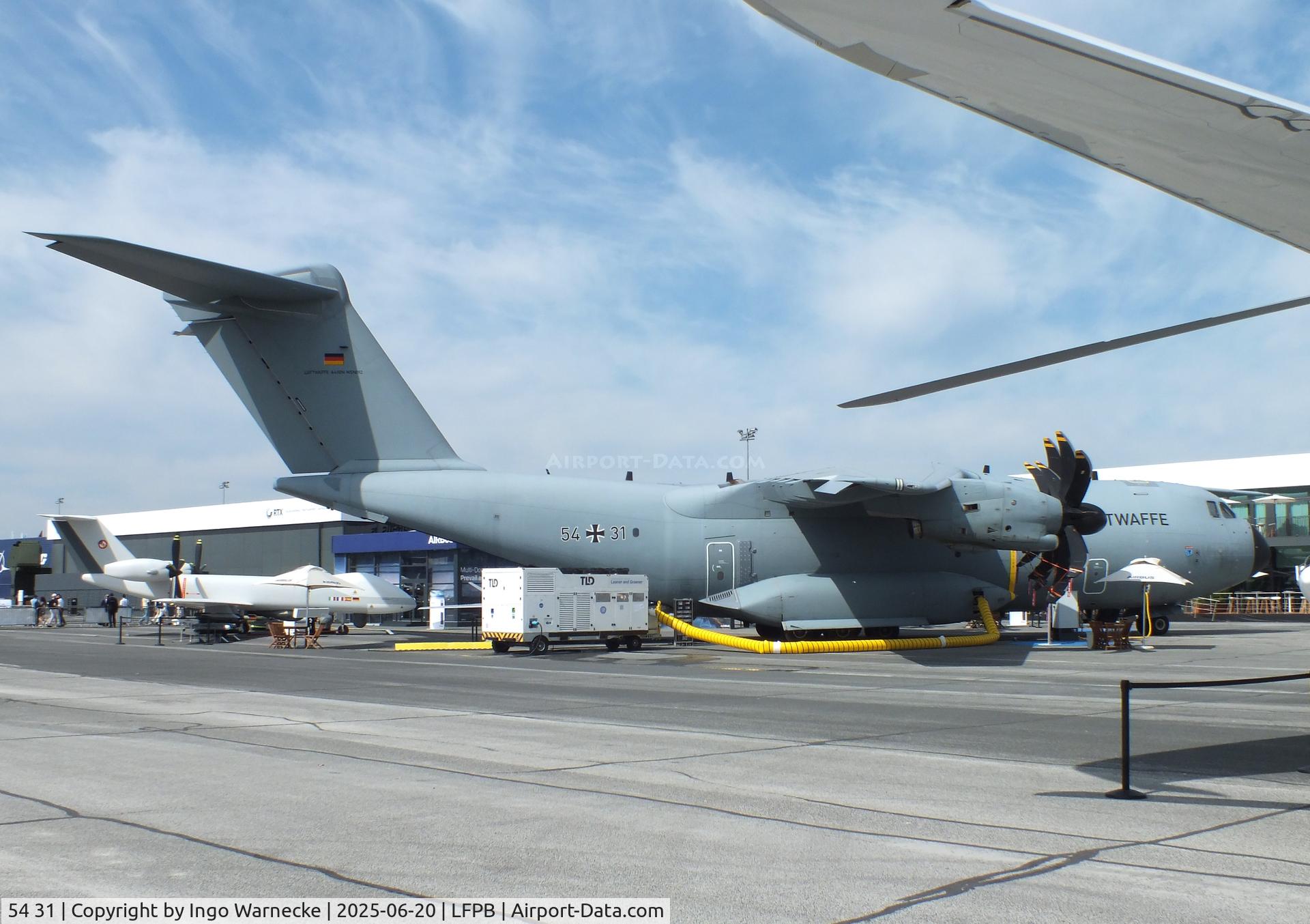 54 31, 2019 Airbus Military A400M C/N 092, Airbus A400M-180 Atlas of the Luftwaffe (German Air Force) at the Aerosalon 2025, Paris