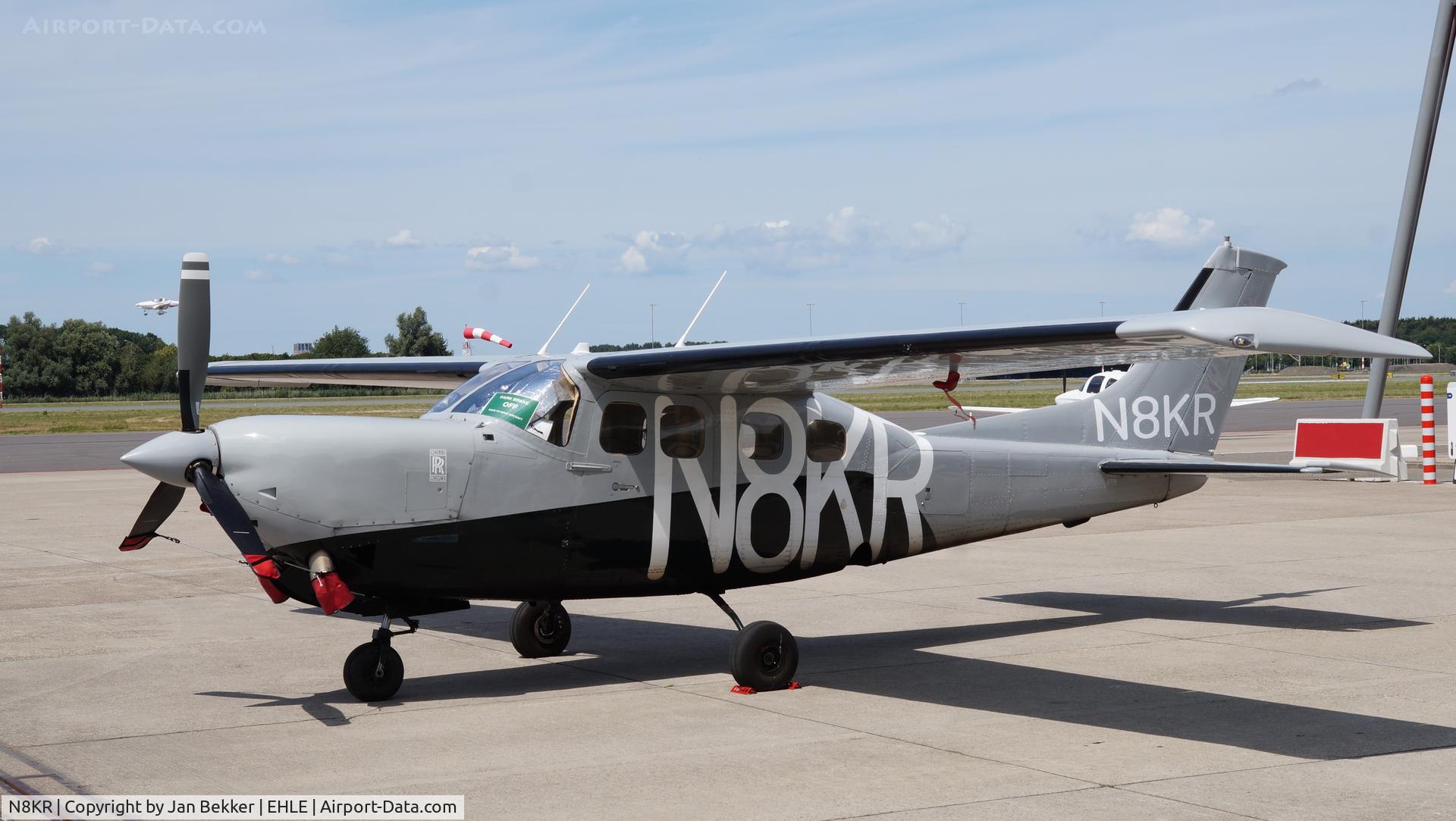 N8KR, 1983 Beech 58P Baron C/N TJ-440, Lelystad Airport