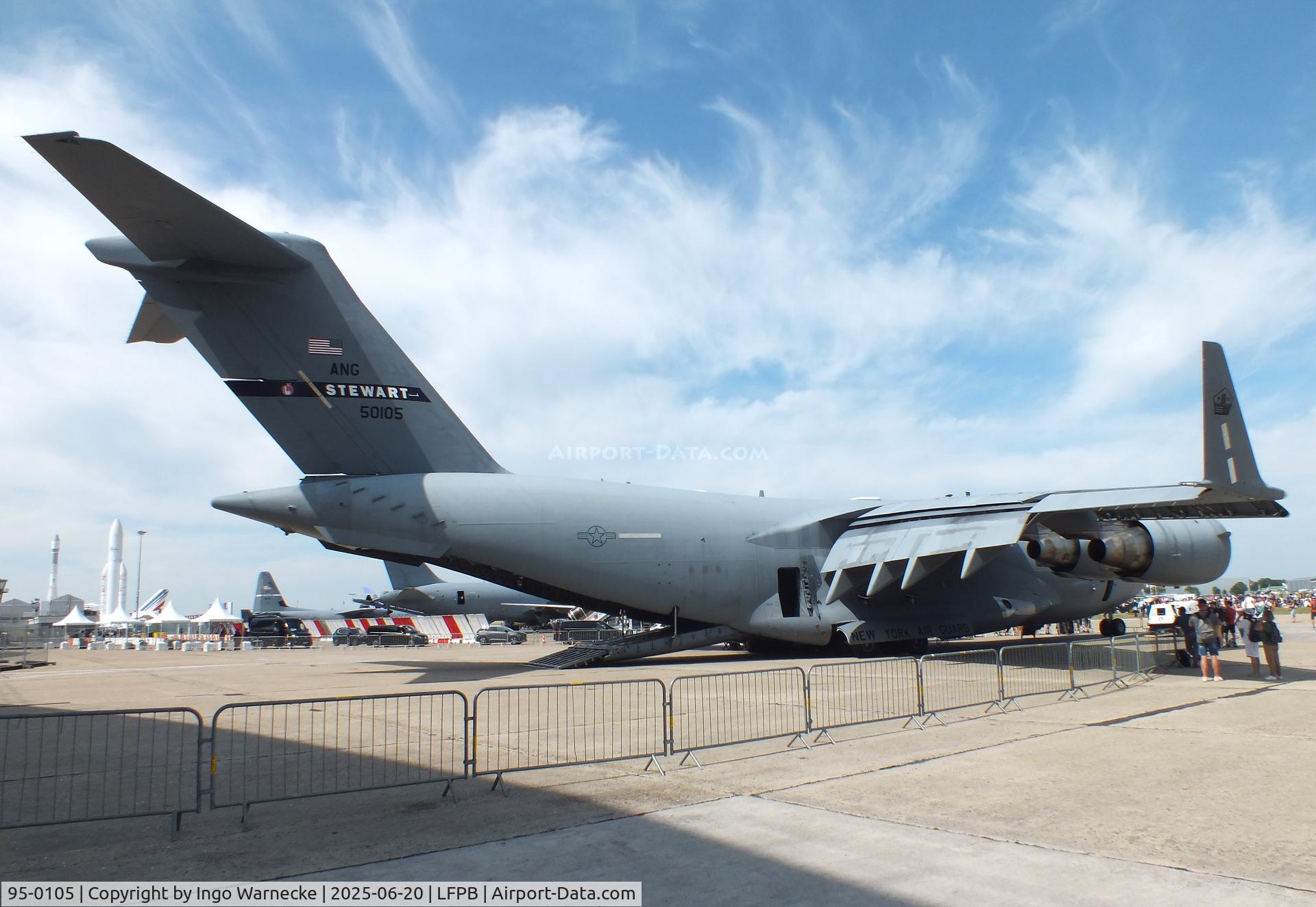 95-0105, 1995 McDonnell Douglas C-17A Globemaster III C/N P-30, McDonnell Douglas C-17A Globemaster III of the USAF NY ANG at the Aerosalon 2025, Paris