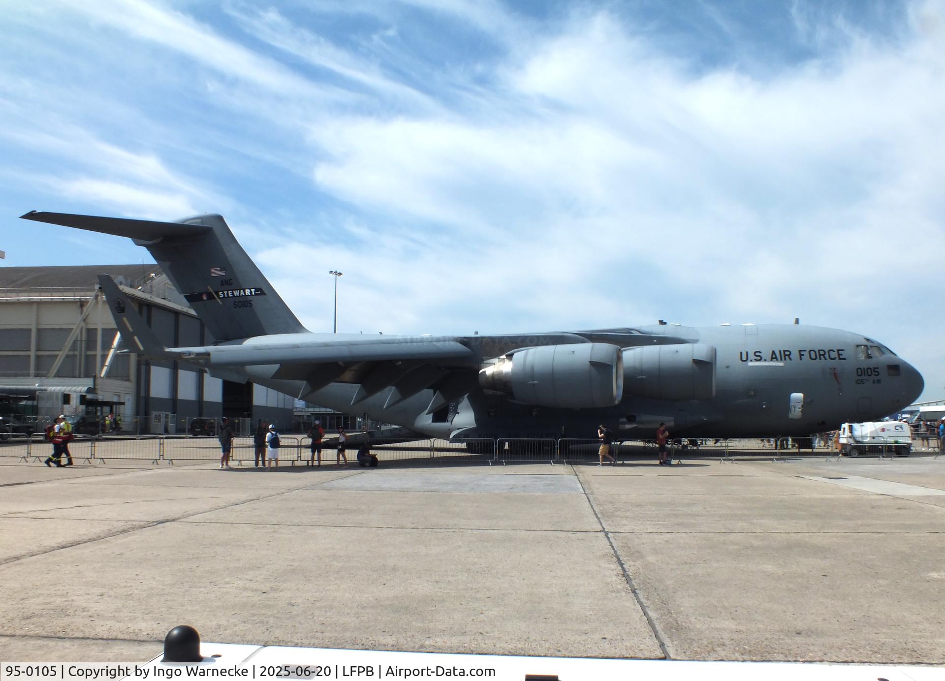 95-0105, 1995 McDonnell Douglas C-17A Globemaster III C/N P-30, McDonnell Douglas C-17A Globemaster III of the USAF NY ANG at the Aerosalon 2025, Paris