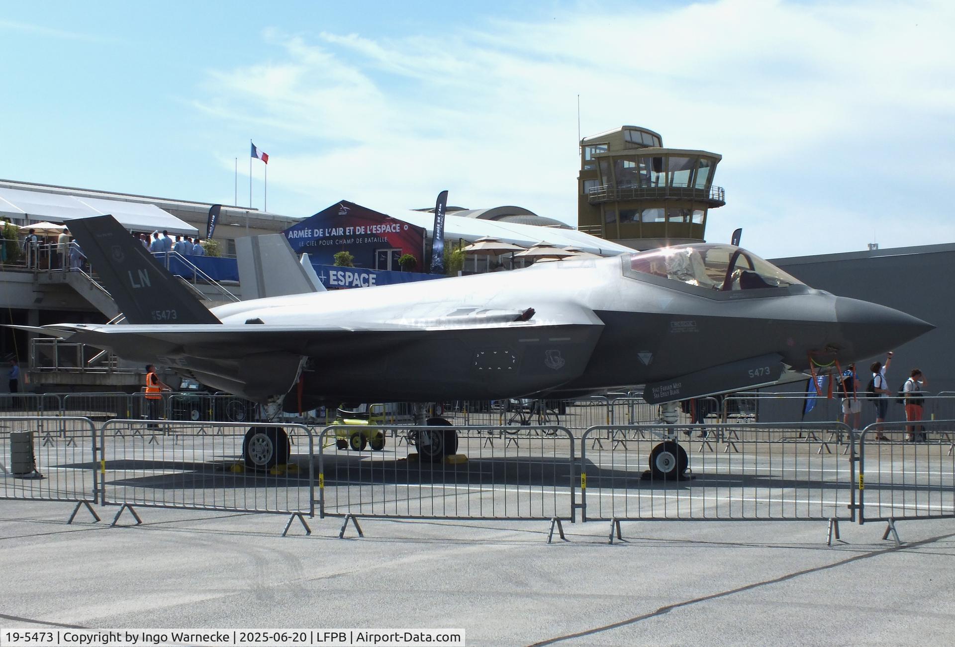 19-5473, 2021 Lockheed Martin F-35A Lightning II C/N AF-301, Lockheed Martin F-35A Lightning II of the USAF at the Aerosalon 2025, Paris